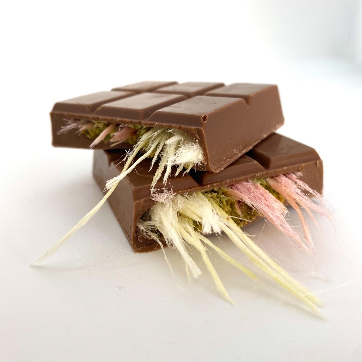 Malak Angel Hair Milk Chocolate with Pistachio & Cotton Candy - 65gr - TryAladdin