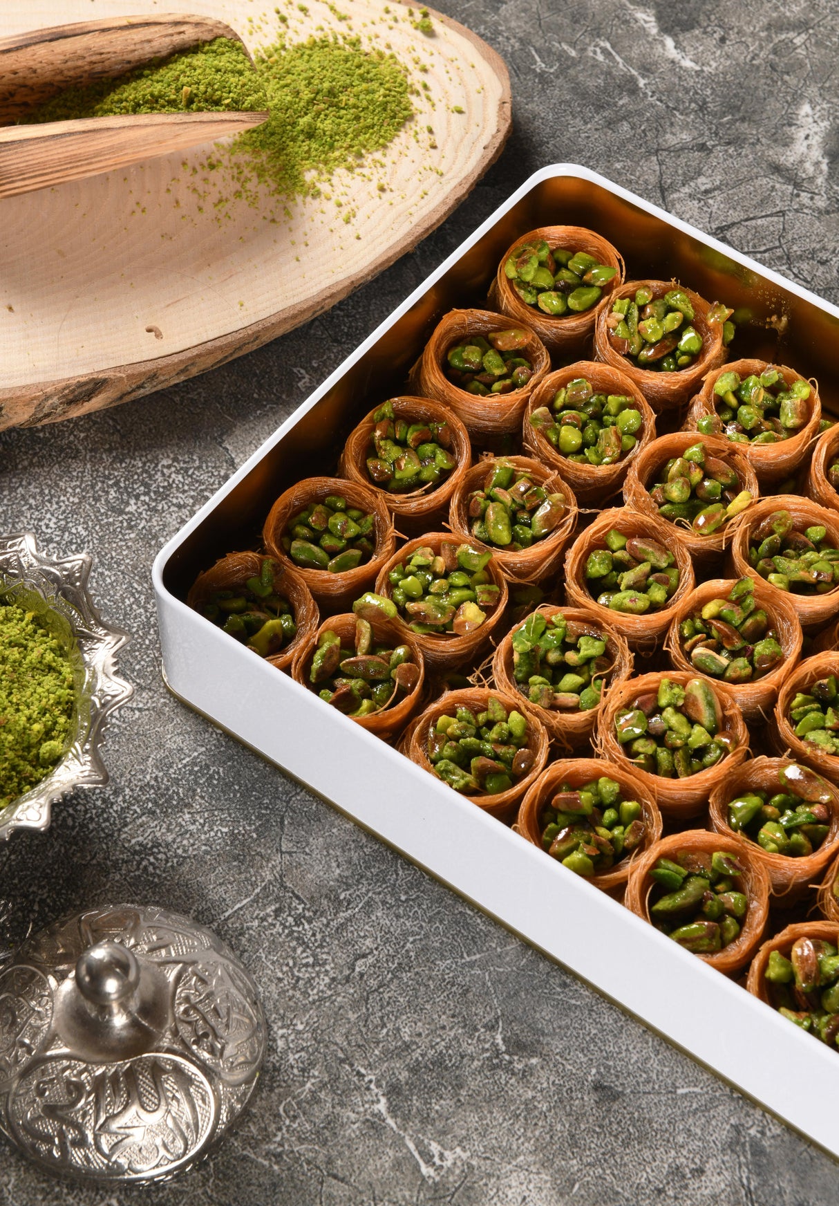 Asi | Bird's Eye Pistachio Kadayif in Gift Metal Box - TryAladdin