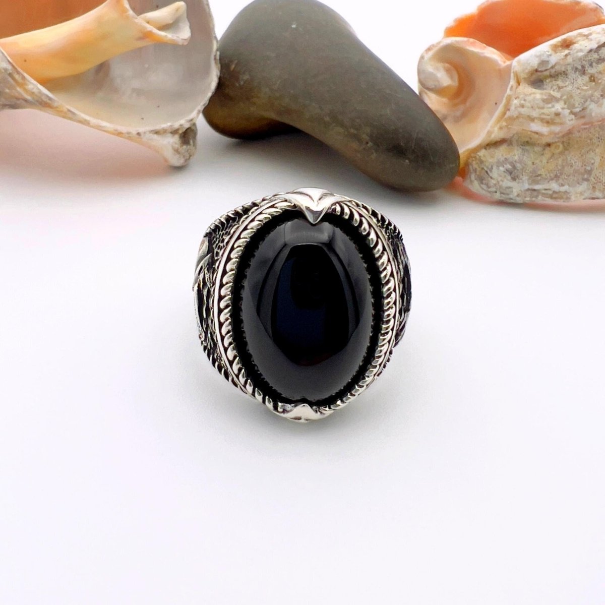 Black Onyx Oval Stone Silver Men's Ring - TryAladdin