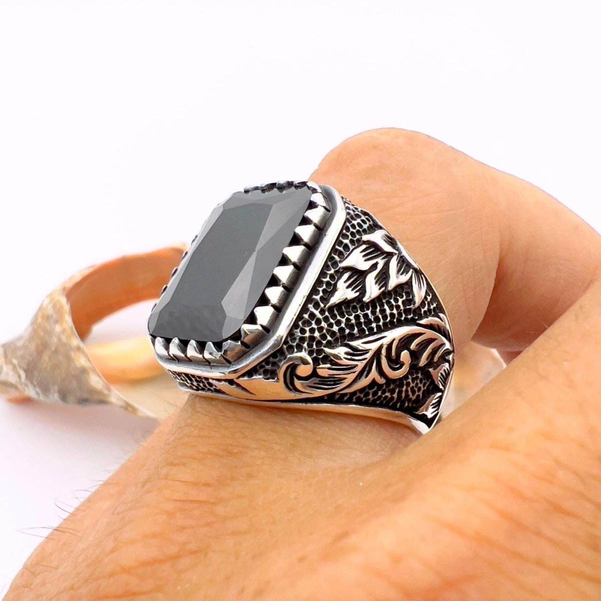 Black Onyx Stone Men's Silver Ring - TryAladdin