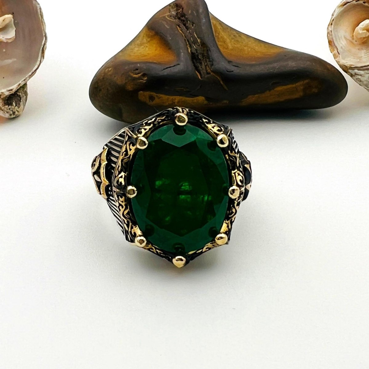 Green Tourmaline Oval Stone Men's Ring - TryAladdin