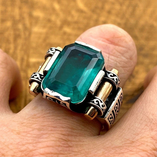 Green Tourmaline Stone Silver Men's Ring - TryAladdin