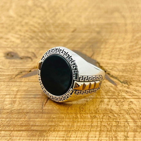 Men's Black Onyx Silver Ring - TryAladdin