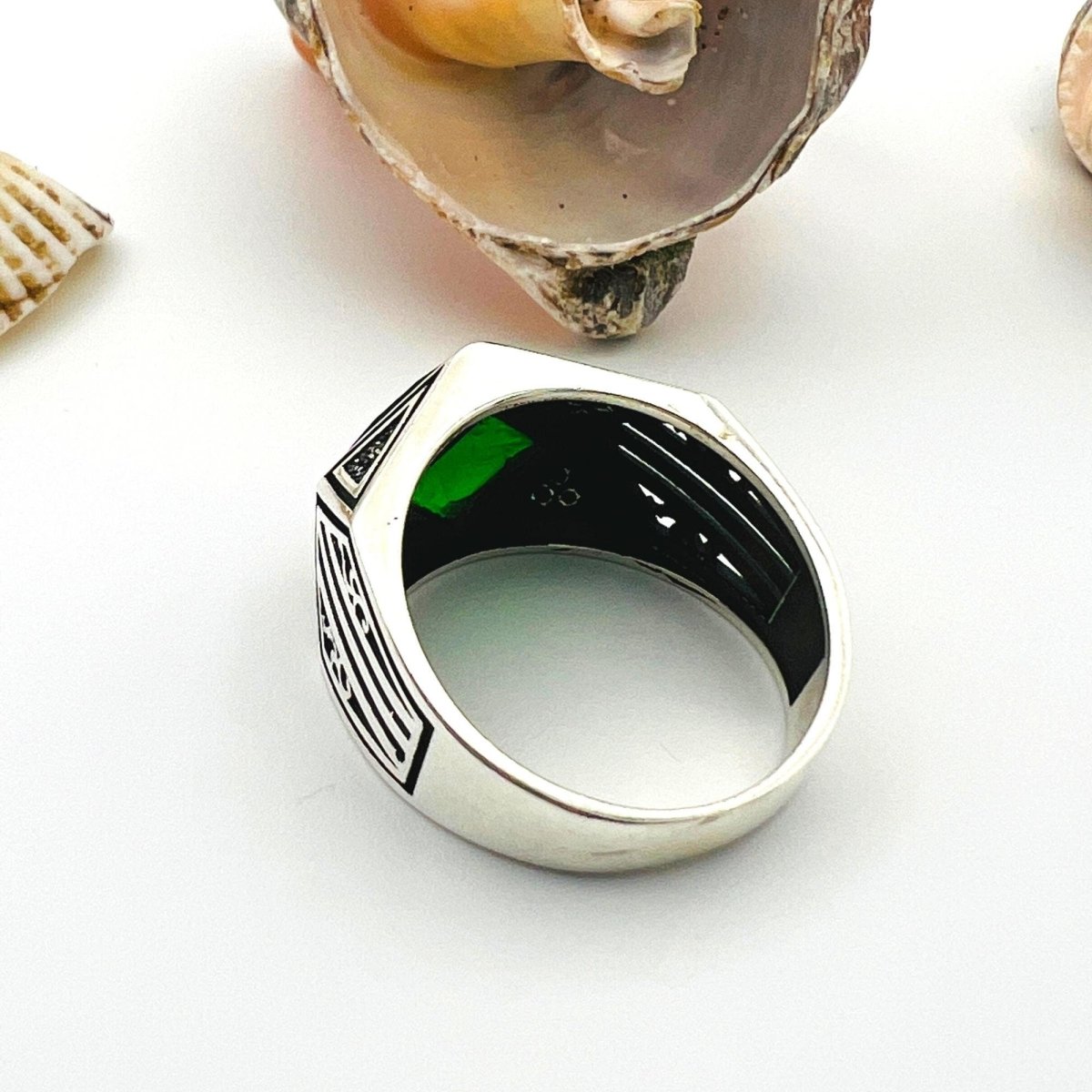 Men's Green Zircon Gemstone Handmade Silver Ring - TryAladdin