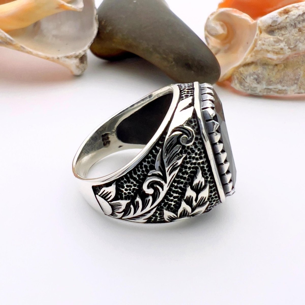 Men's Onyx Silver Ring - TryAladdin