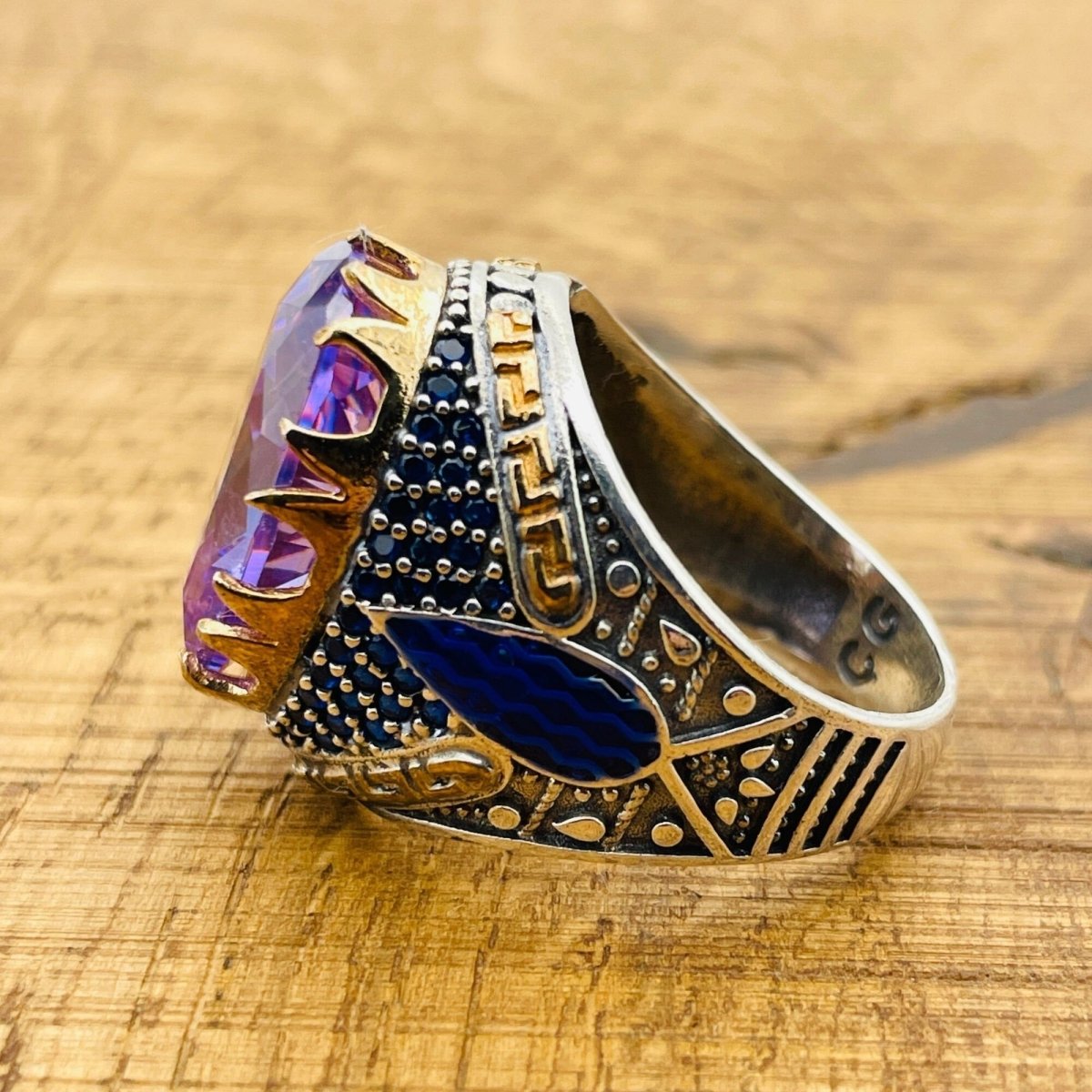 Men’s Oval Amethyst Ottoman Ring - TryAladdin