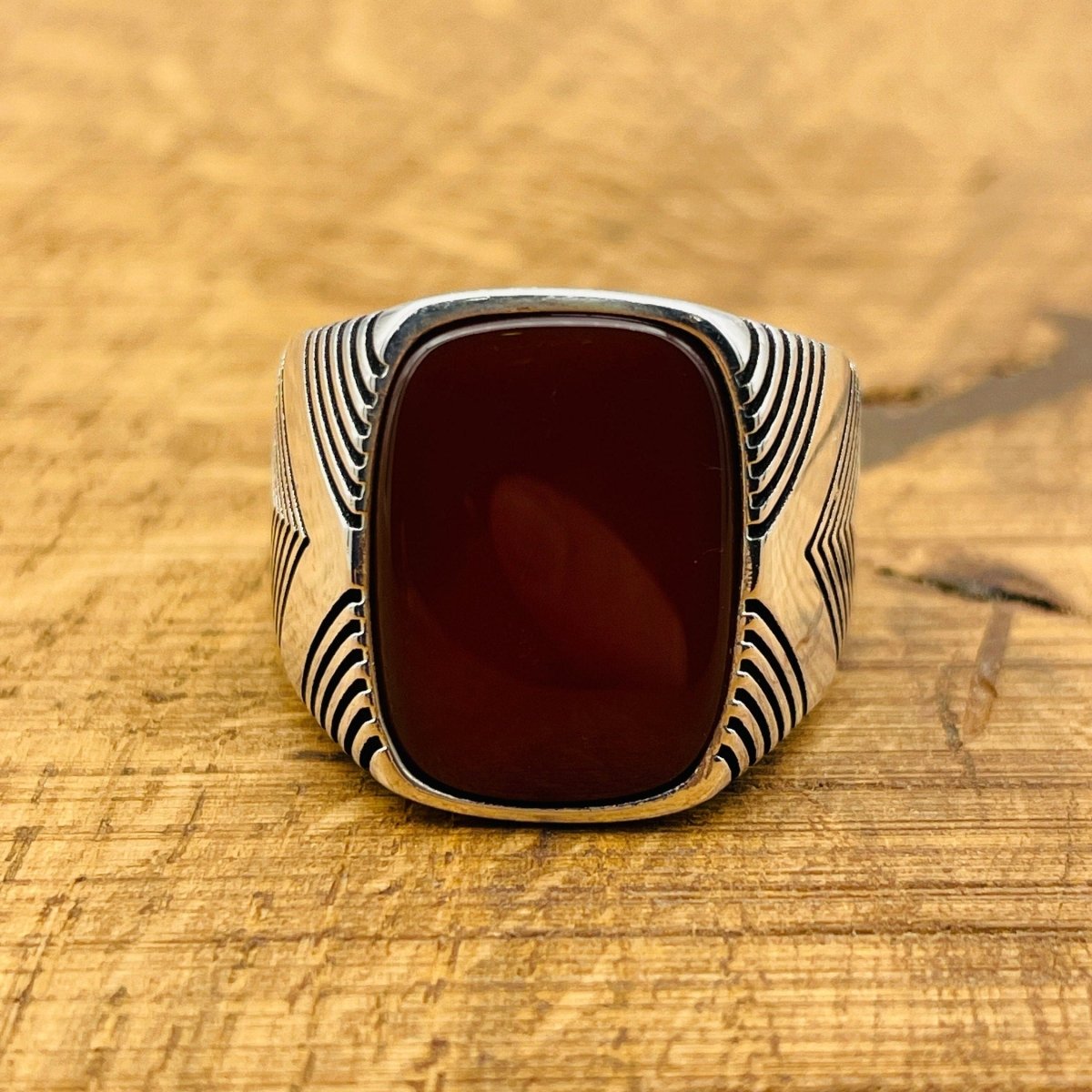 Men's Square Red Agate Silver Ring - TryAladdin