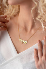 Nereze | Personalized Named Horizontal Daisy Model Necklace - TryAladdin