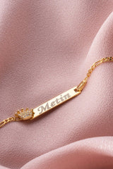 Nereze | Personalized Figaro Chain King Crown Baby Bracelet with Name - TryAladdin