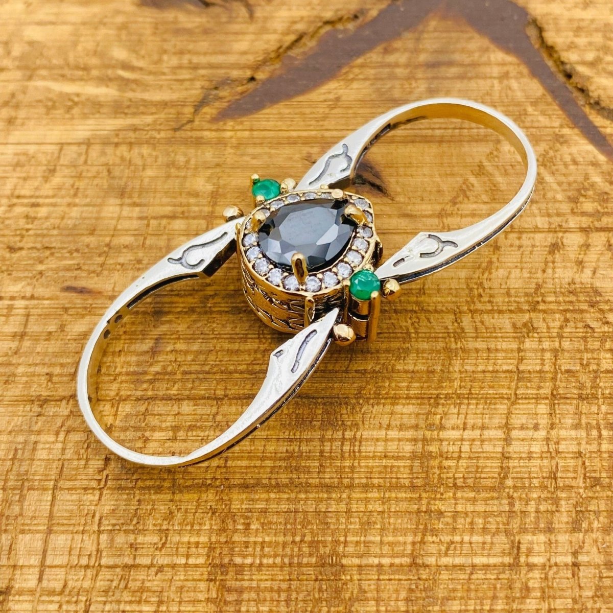 Reversible Emerald - Onyx Stone Ring - TryAladdin