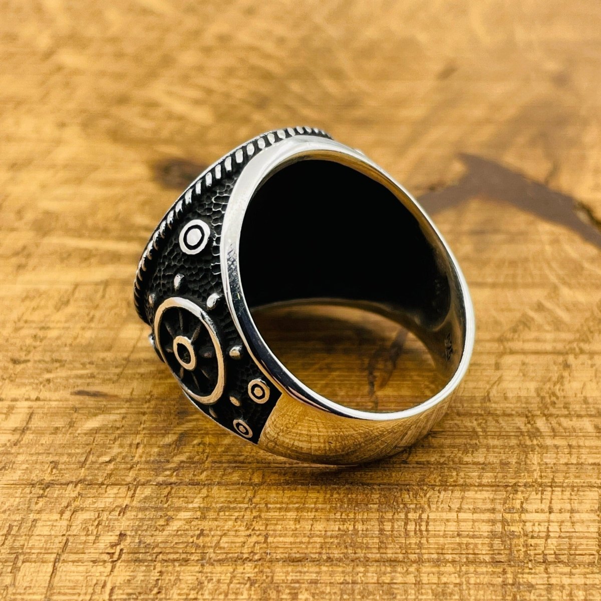 Skull Silver Ring - TryAladdin