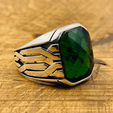 Sterling Silver 925 Handmade Emerald Stone Men's Ring - TryAladdin