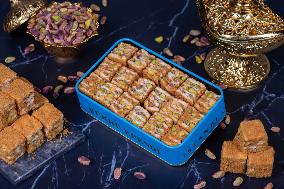 Sukru Efendi 1935 | Luxury Baklava Turkish Delight - Lotus Biscuit Covered with Lotus Cream and Pistachio - TryAladdin