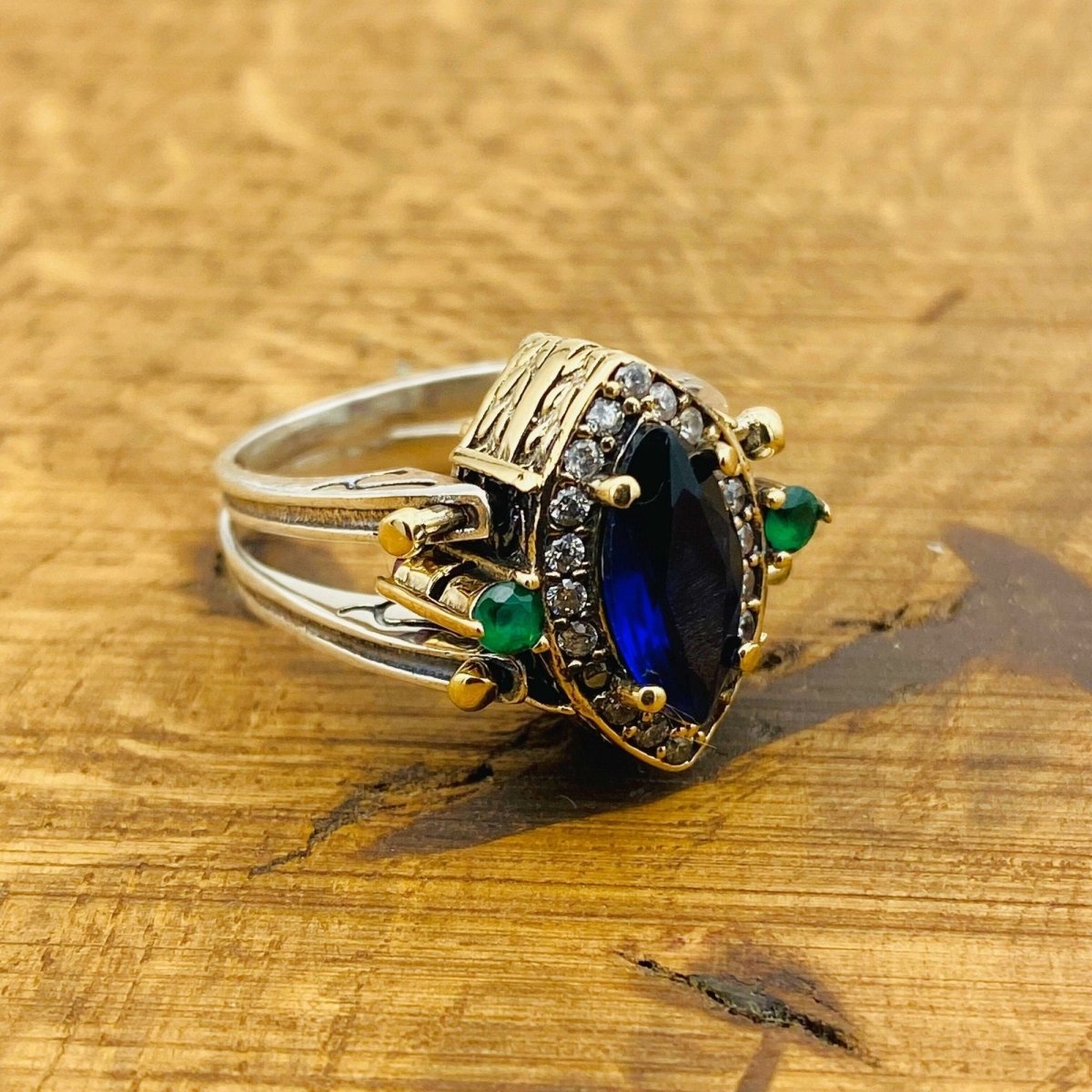 Unique Reversible Zircon and Sapphire Ring - TryAladdin