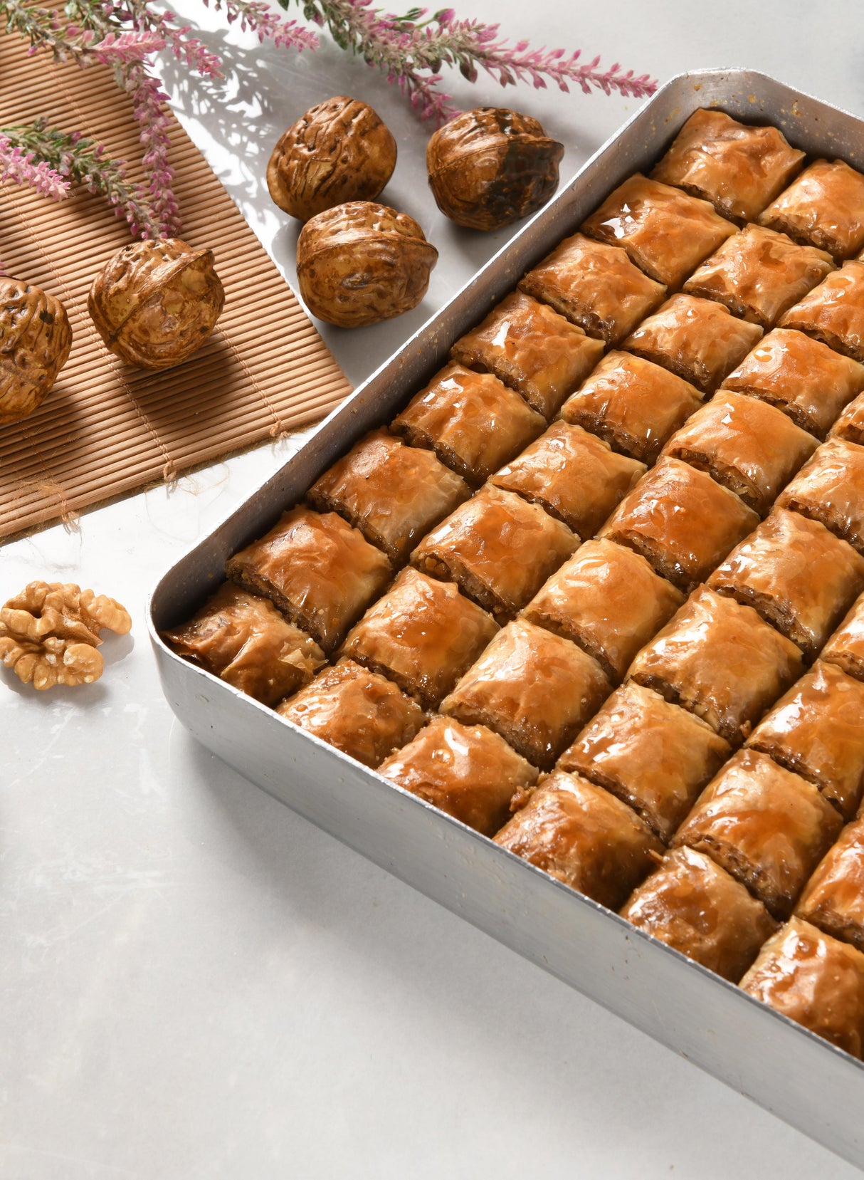 Asi | Special Mini Baklava with Walnut Tray - TryAladdin