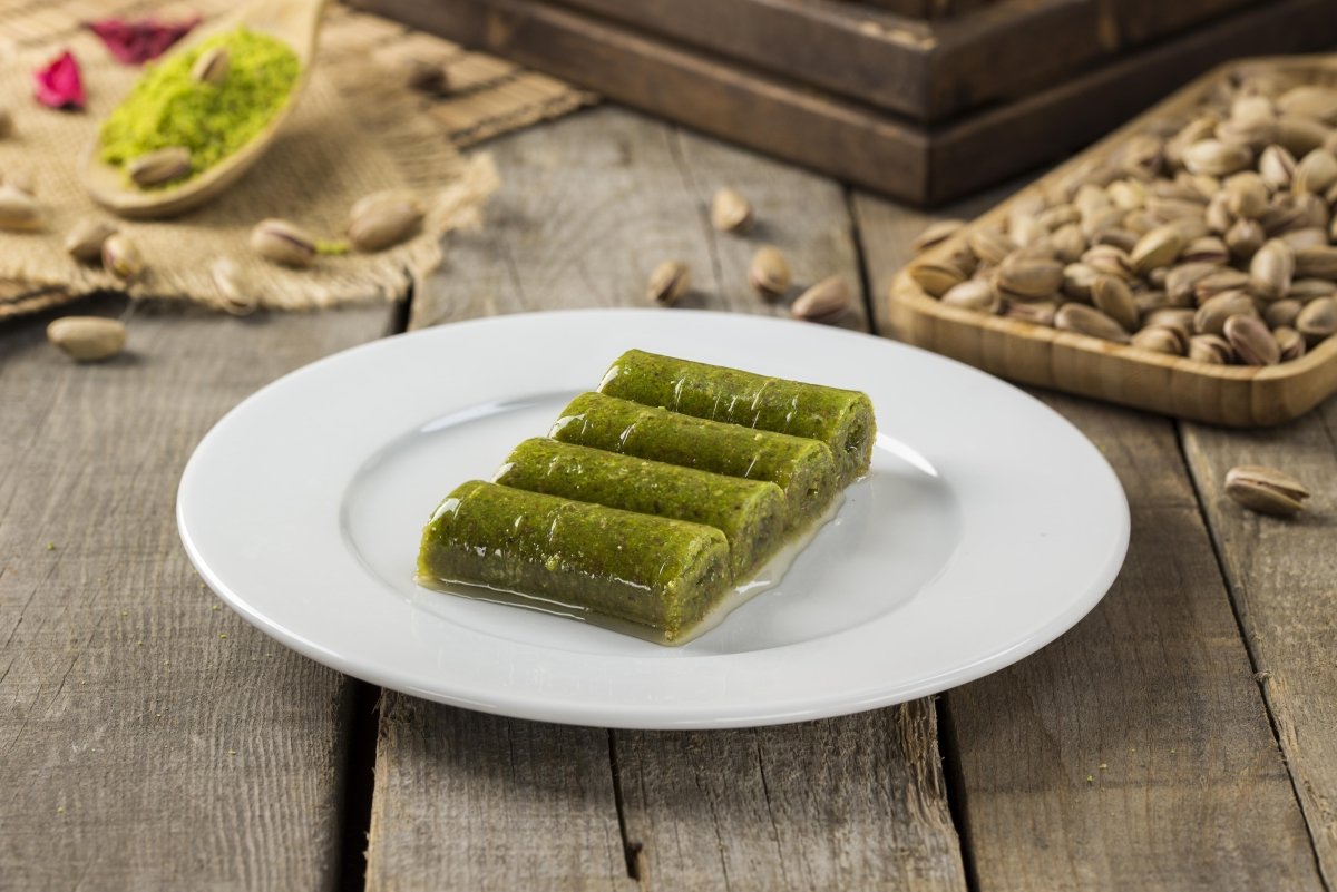 Koskeroglu | Antep Pistachio Sarma Baklava Rolls with Gift Metal Box - TryAladdin