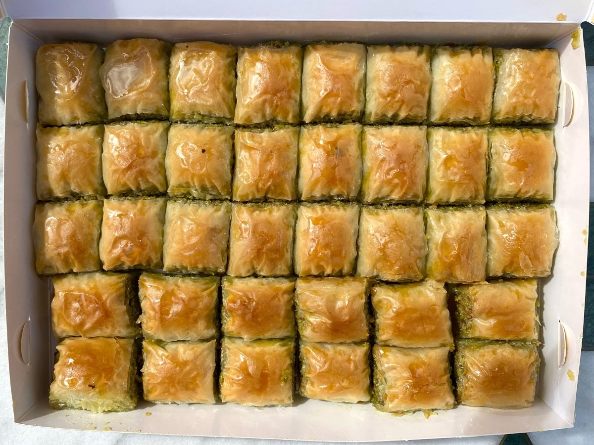 Koskeroglu | Special Prince Baklava with Pistachio - TryAladdin